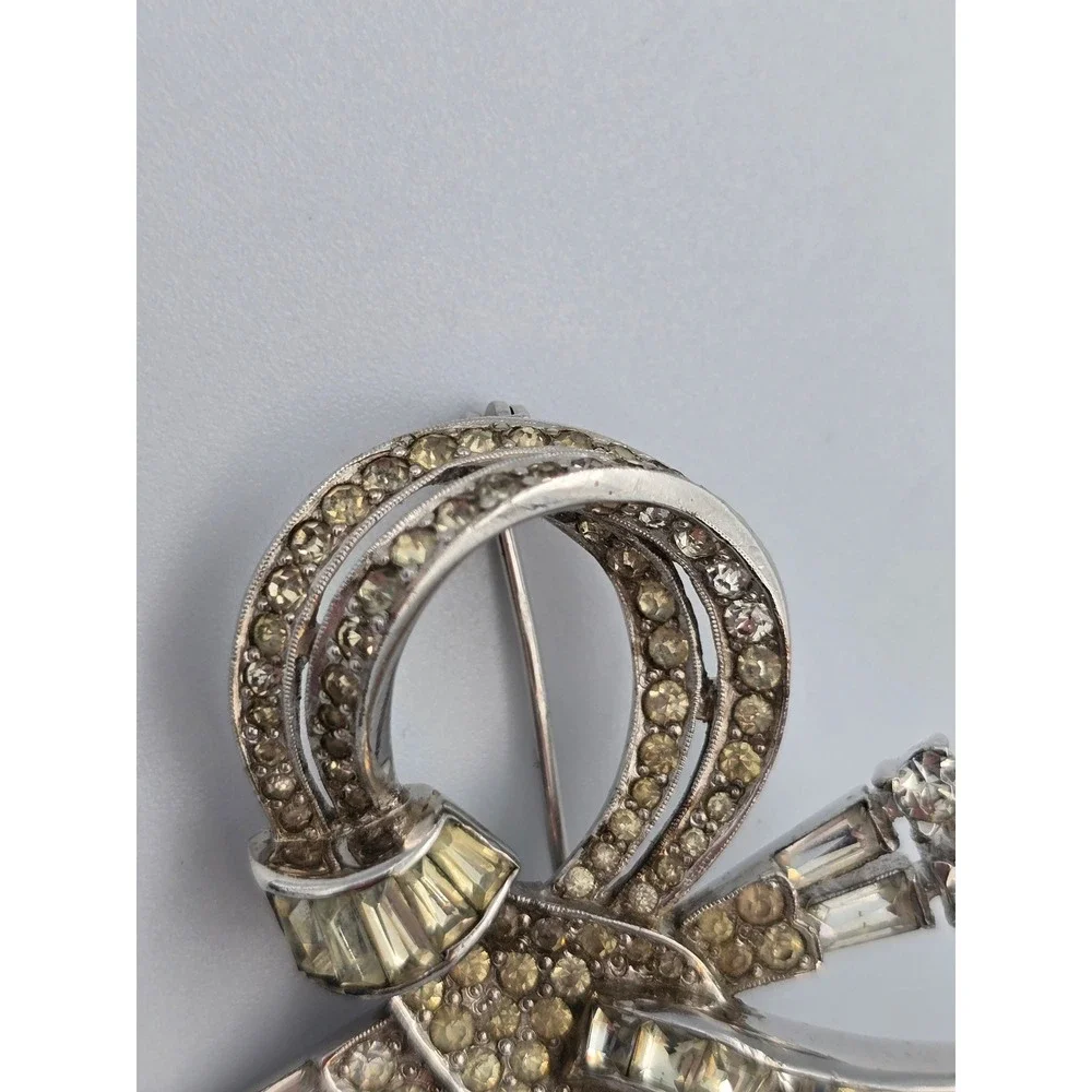 Vintage Rhinestone Bow Brooch Pin Silver Tone Clear Champagne‎ Baguette Round